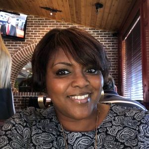 Meet your Posher, Eva